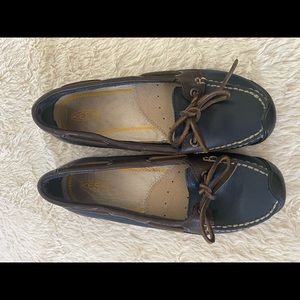 Keen Women's Navy and Brown Loafers